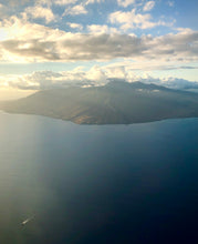 Load image into Gallery viewer, Sands Of Time . Original Light Reactive Painting . 2023